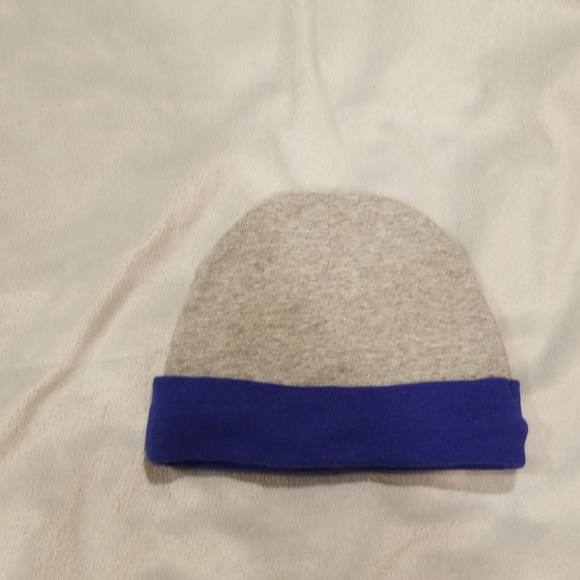 Mikey mouse and nike hat - Picture 5 of 5